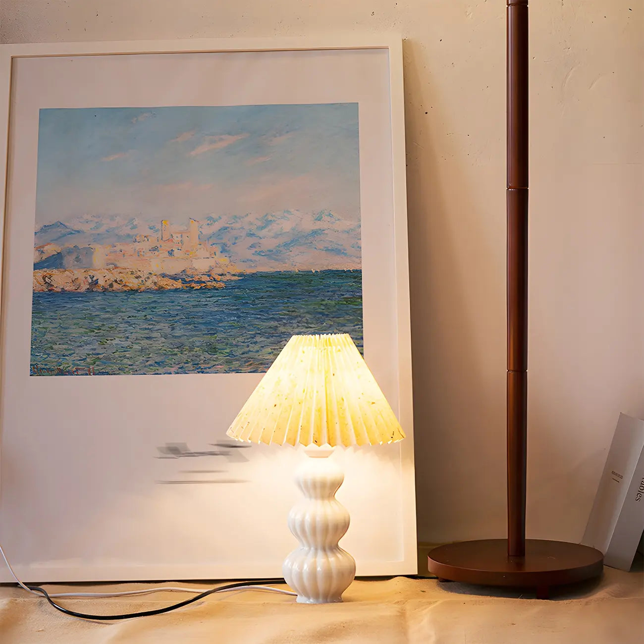Lampe de table en céramique à abat-jour plissé de style nordique pour salon