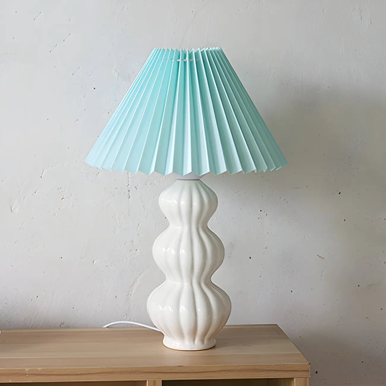 Lampe de table en céramique à abat-jour plissé de style nordique pour salon