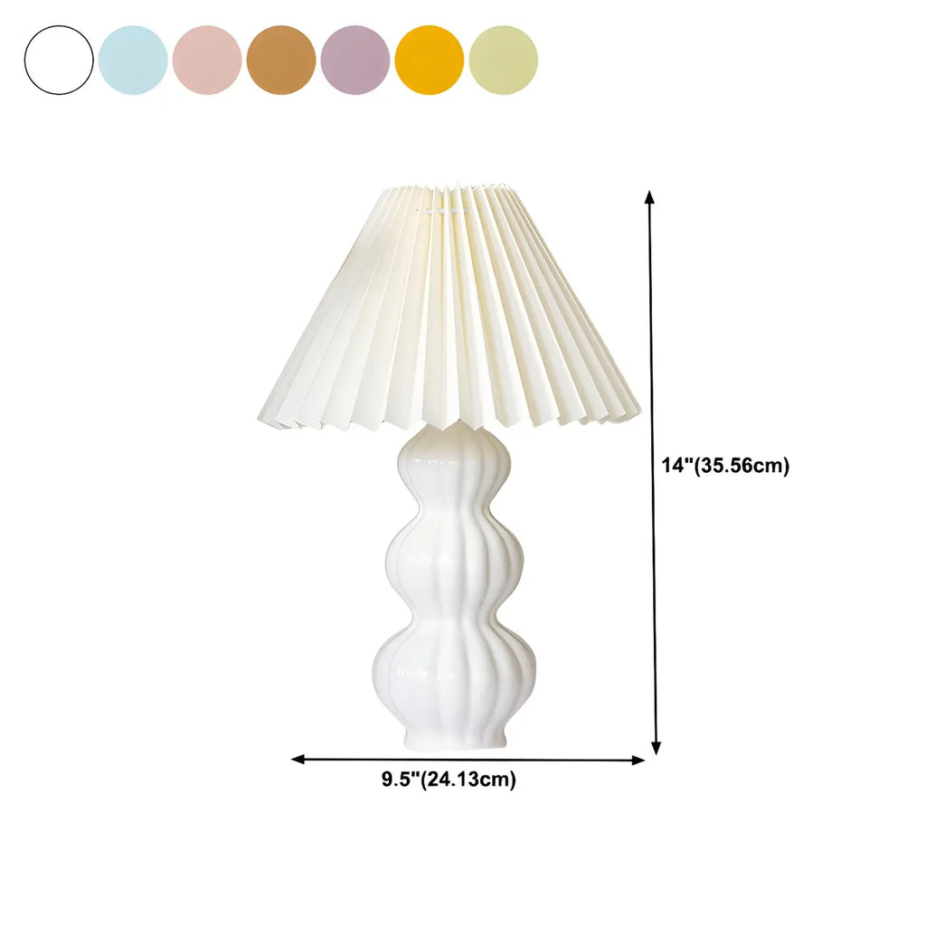 Lampe de table en céramique à abat-jour plissé de style nordique pour salon