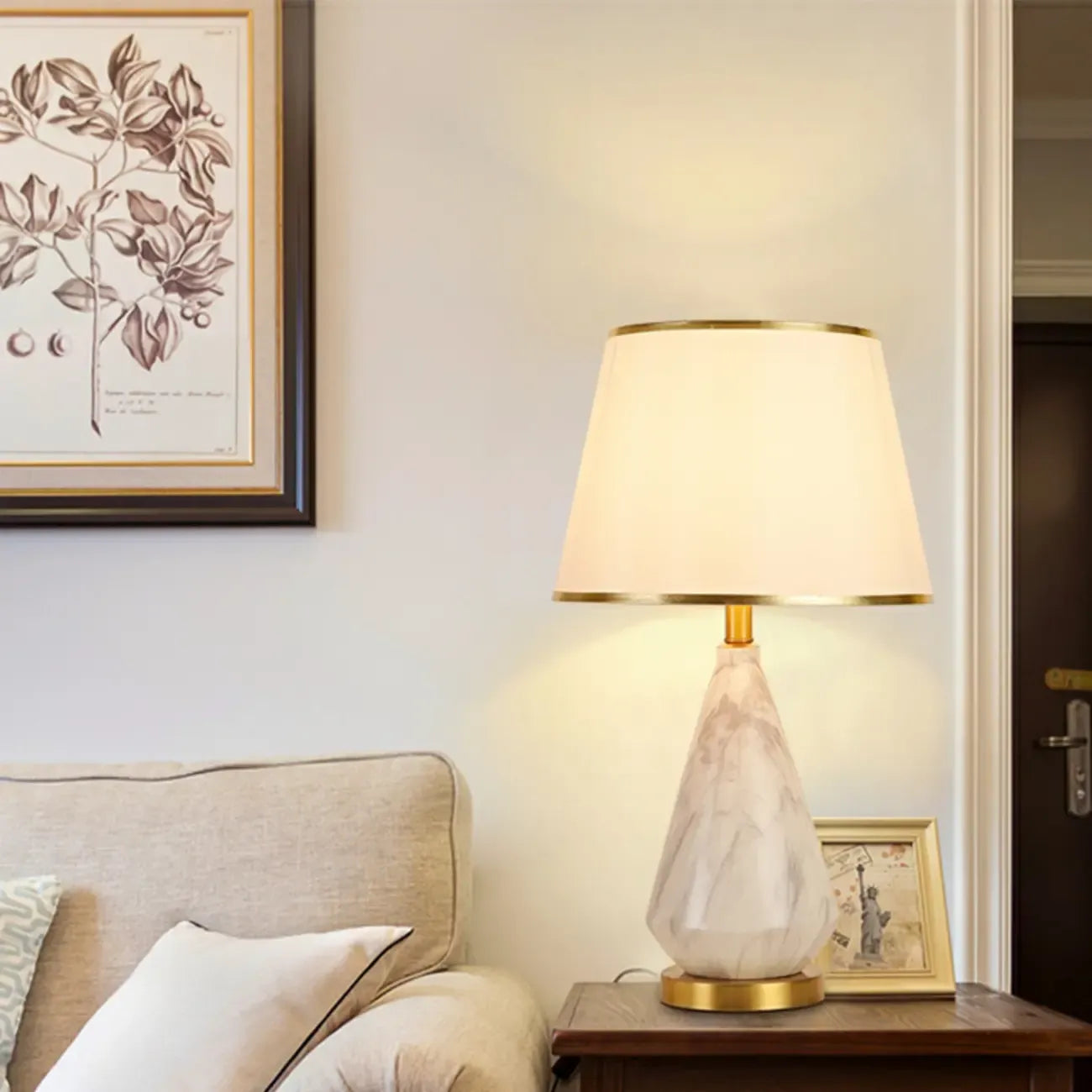 Lampe de table moderne en métal blanc géométrique pour usage résidentiel