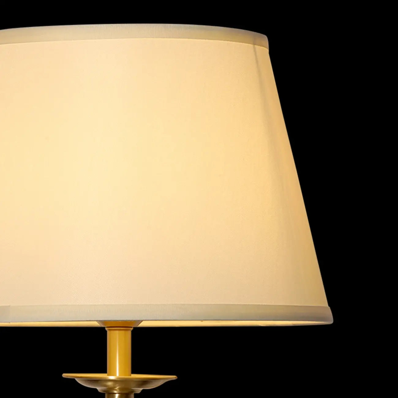 Lampe de table géométrique en cristal et métal doré pour chambre à coucher