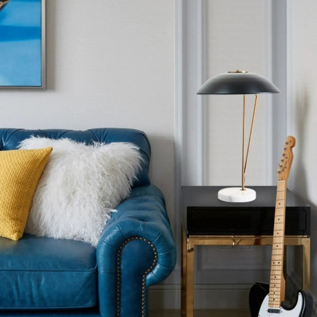 Lampe de table minimaliste en fer noir avec dôme pour chambre