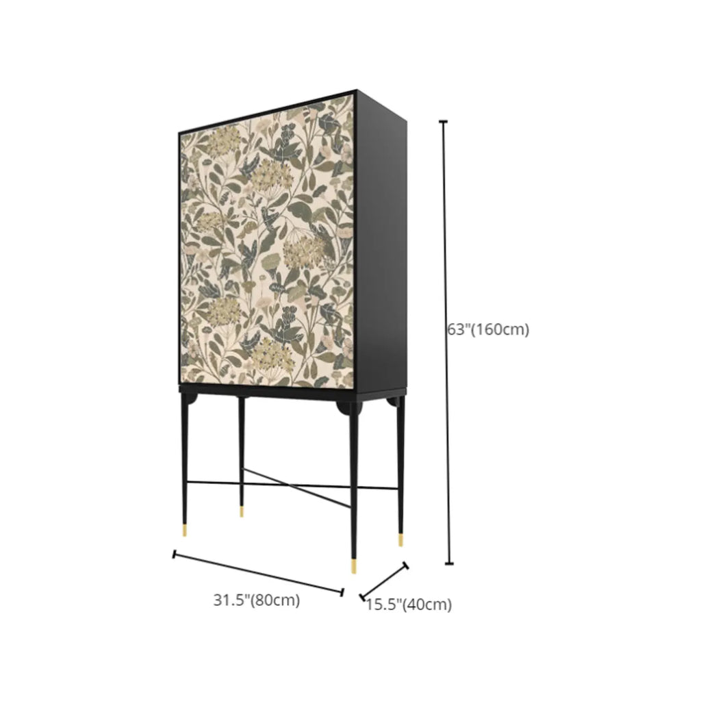 Meuble de style campagnard français avec finition florale pour salon