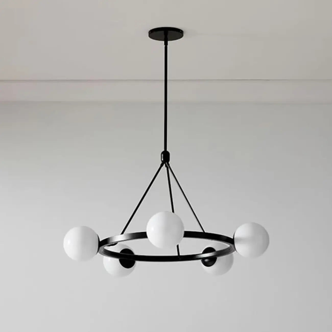 Lustre minimaliste moderne avec abat-jour en verre blanc