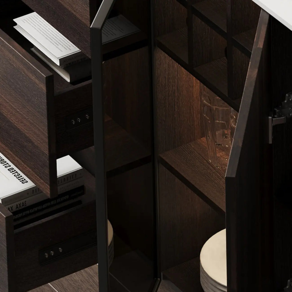 Buffet en noyer élégant avec tiroirs et placards
