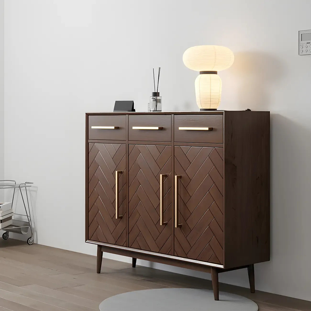 Buffet moderne en bois massif marron avec tiroirs