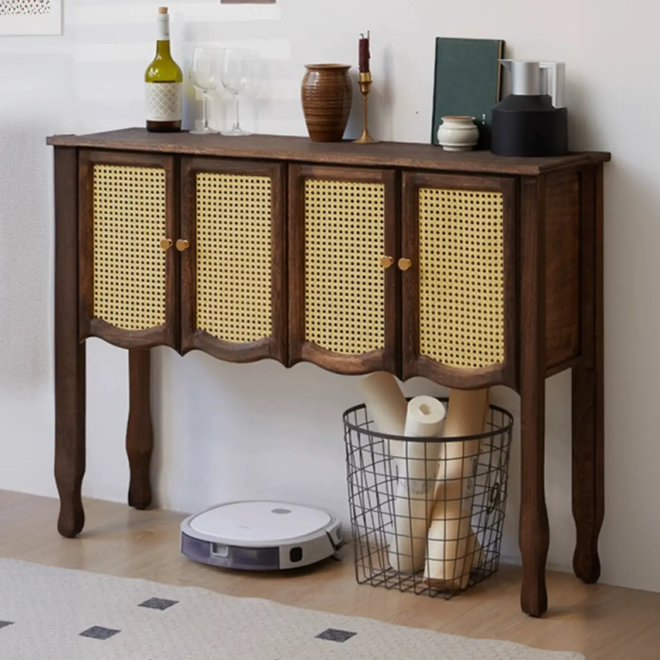 Console traditionnelle en bois brun avec tiroirs