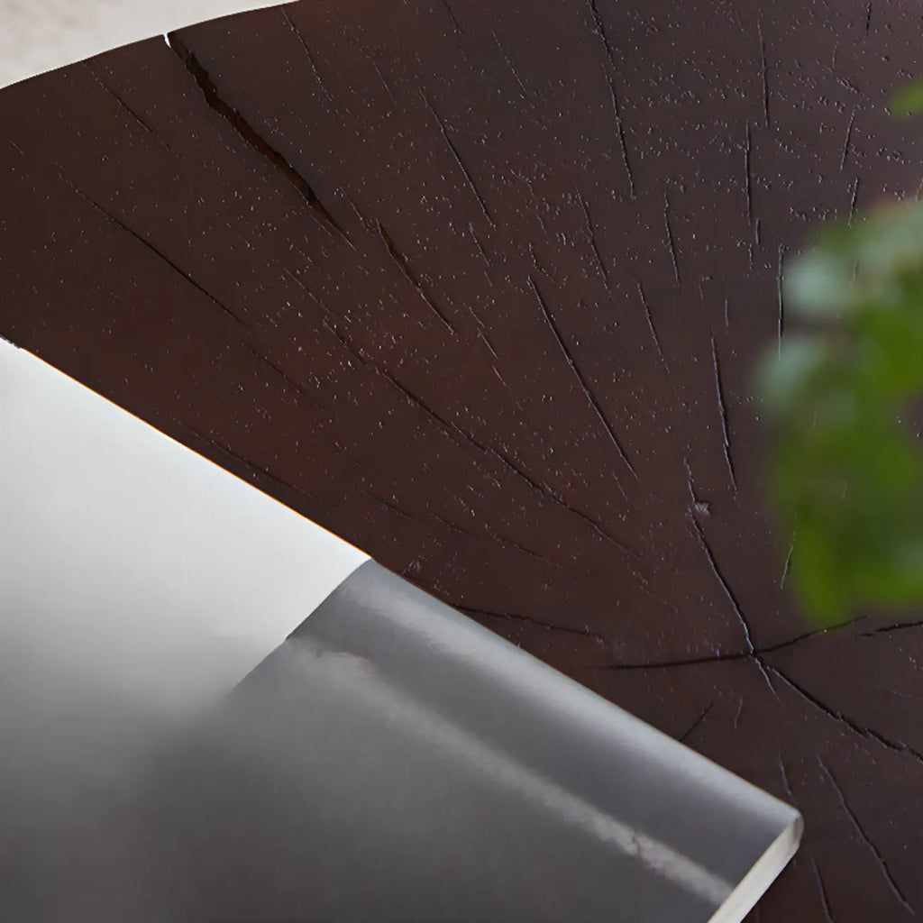 Table basse ronde rustique en bois massif avec finition naturelle