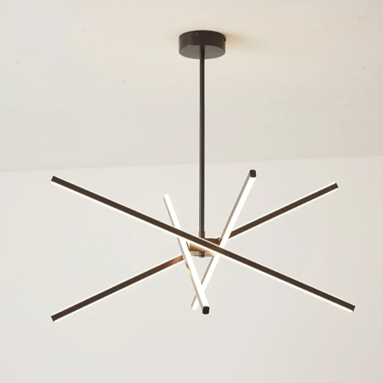 Lustre linéaire LED moderne de style Sputnik pour salon