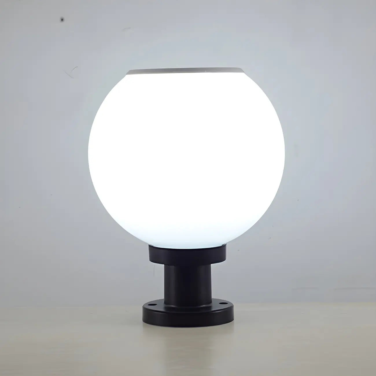 Lampe de table LED globe classique avec abat-jour blanc pour jardin