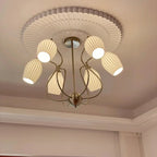 Lustre moderne et élégant en verre blanc pour salon