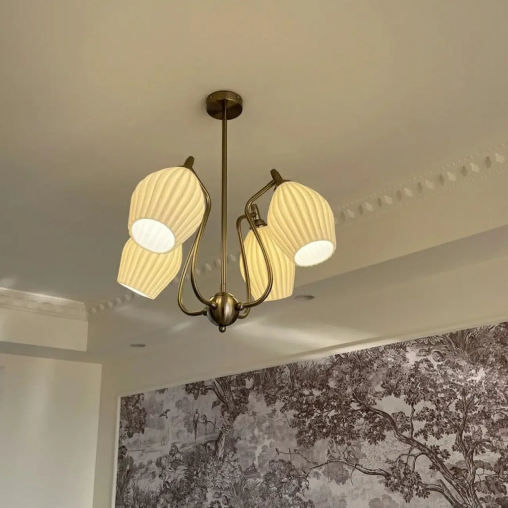 Lustre moderne et élégant en verre blanc pour salon