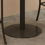 Ensemble bar Cosmopolitan en bois clair avec table ronde