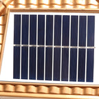 Lampadaires solaires d'extérieur traditionnels en laiton en forme de maison