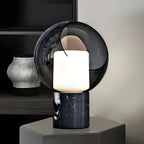 Lampe de table moderne en verre gris fumé avec dôme pour chambre