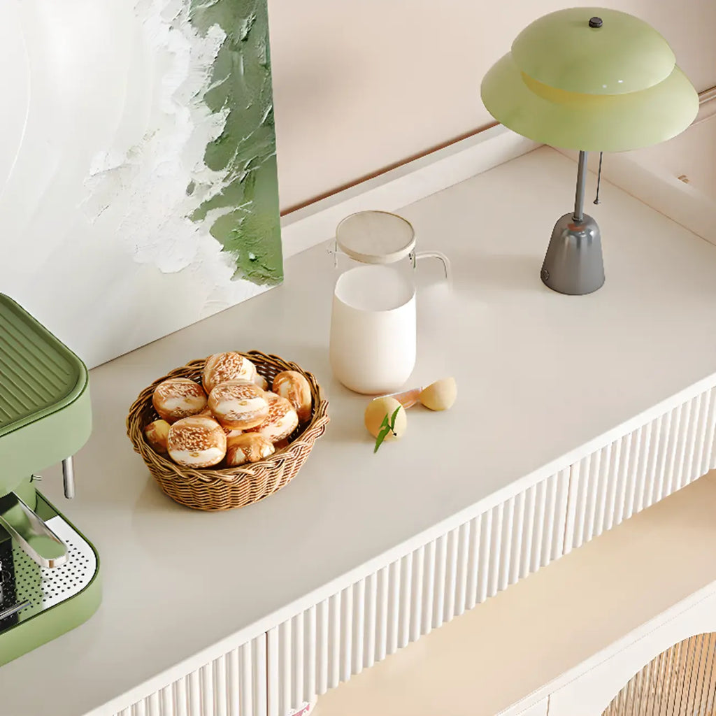 Meuble d'appoint blanc moderne avec tiroirs et portes vitrées