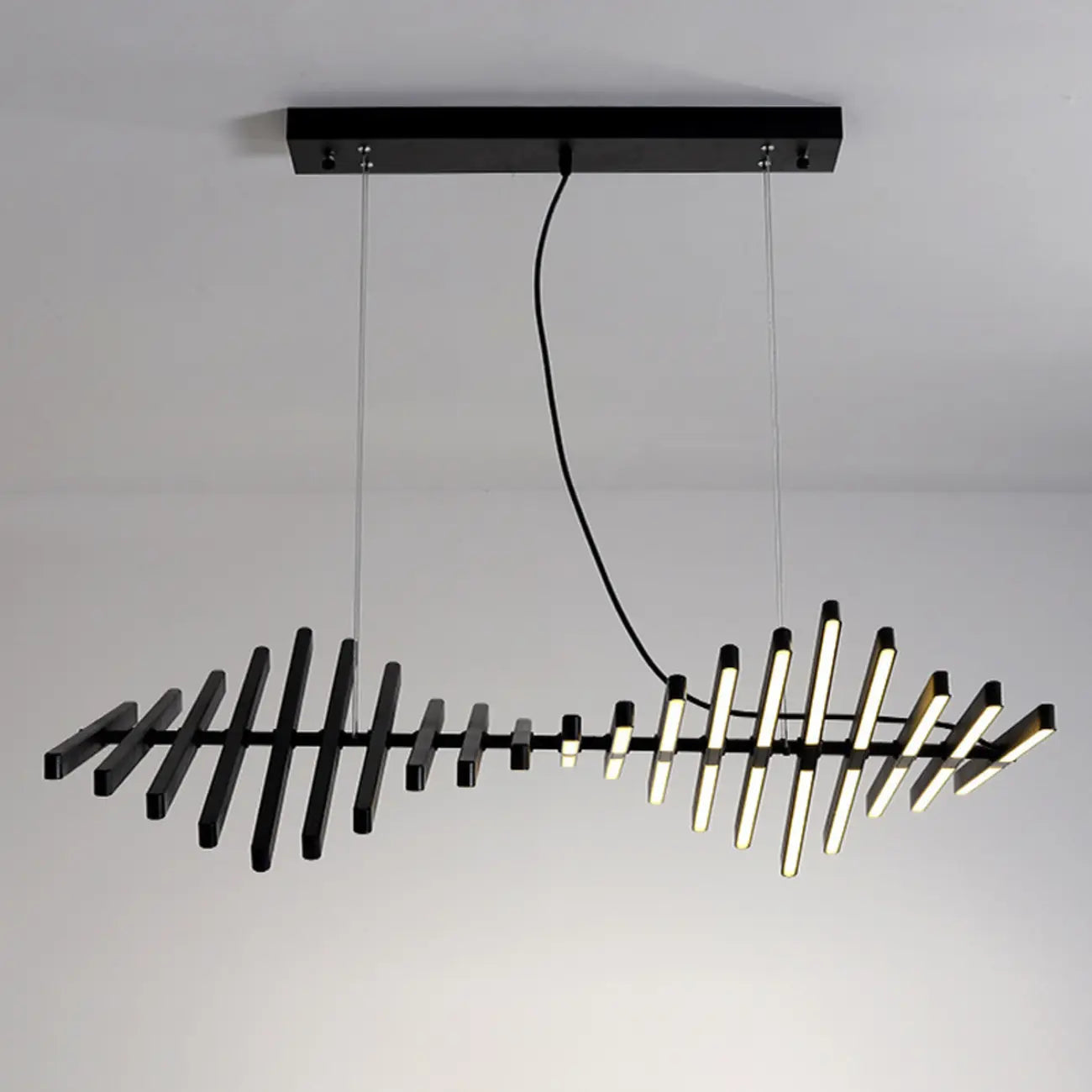 Suspension linéaire élégante en acrylique pour îlot de cuisine avec télécommande