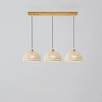 Suspension moderne en bois à 2 lumières, format moyen, idéale pour un îlot de cuisine.