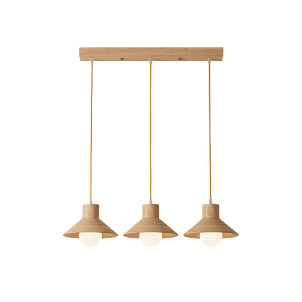 Suspension rustique moderne en bois à 3 lampes coniques pour îlot central.
