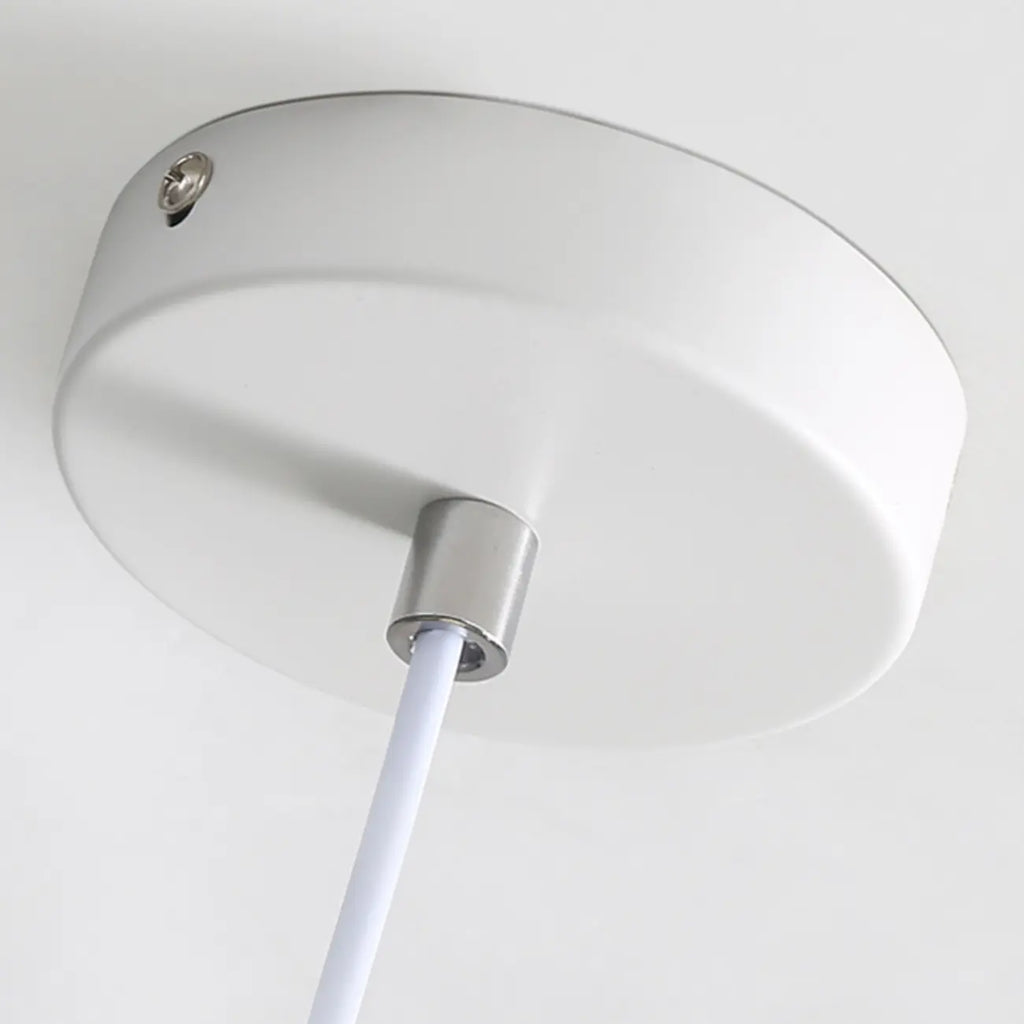 Suspension lumineuse en résine blanche en forme de planète pour chambre d'enfant