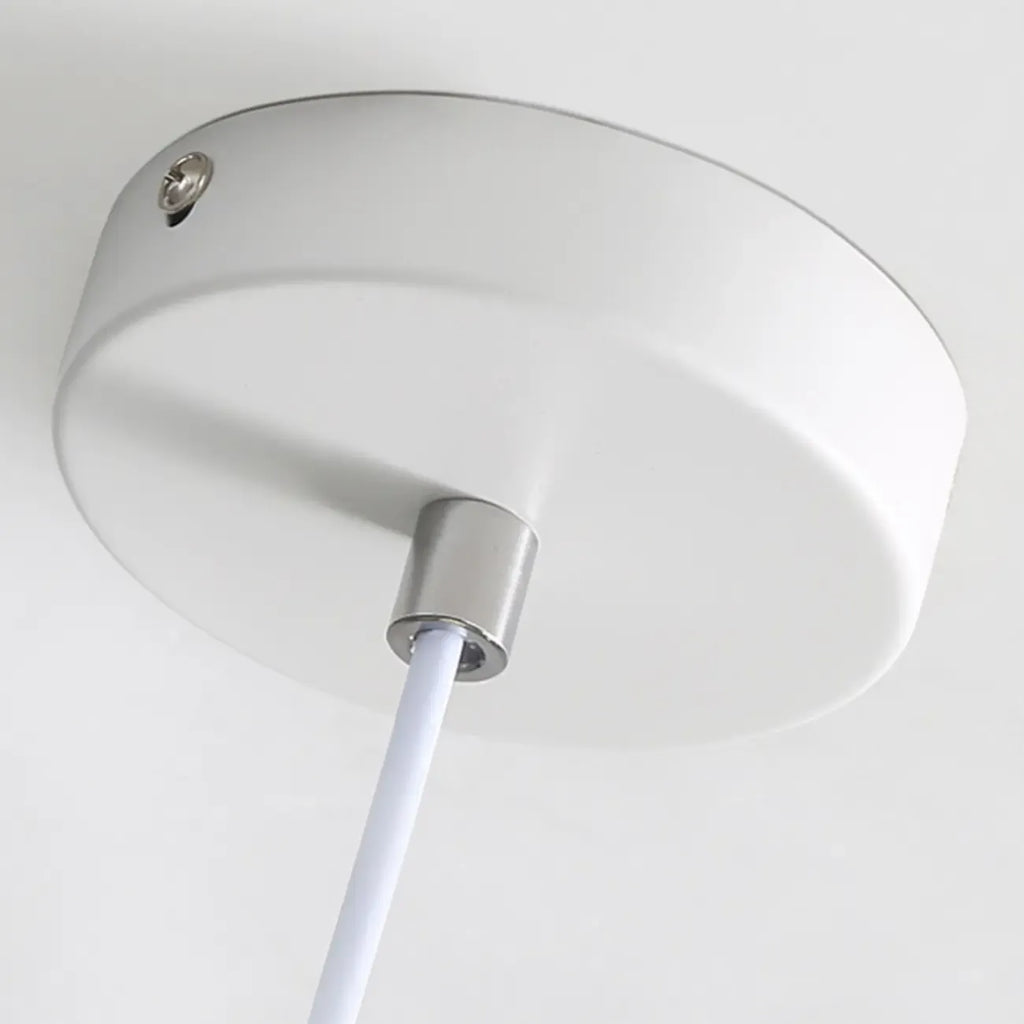 Suspension lumineuse en résine blanche en forme de planète pour chambre d'enfant