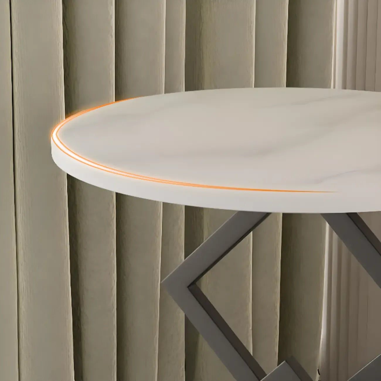 Table d'appoint ronde élégante en marbre avec base en métal pour chambre