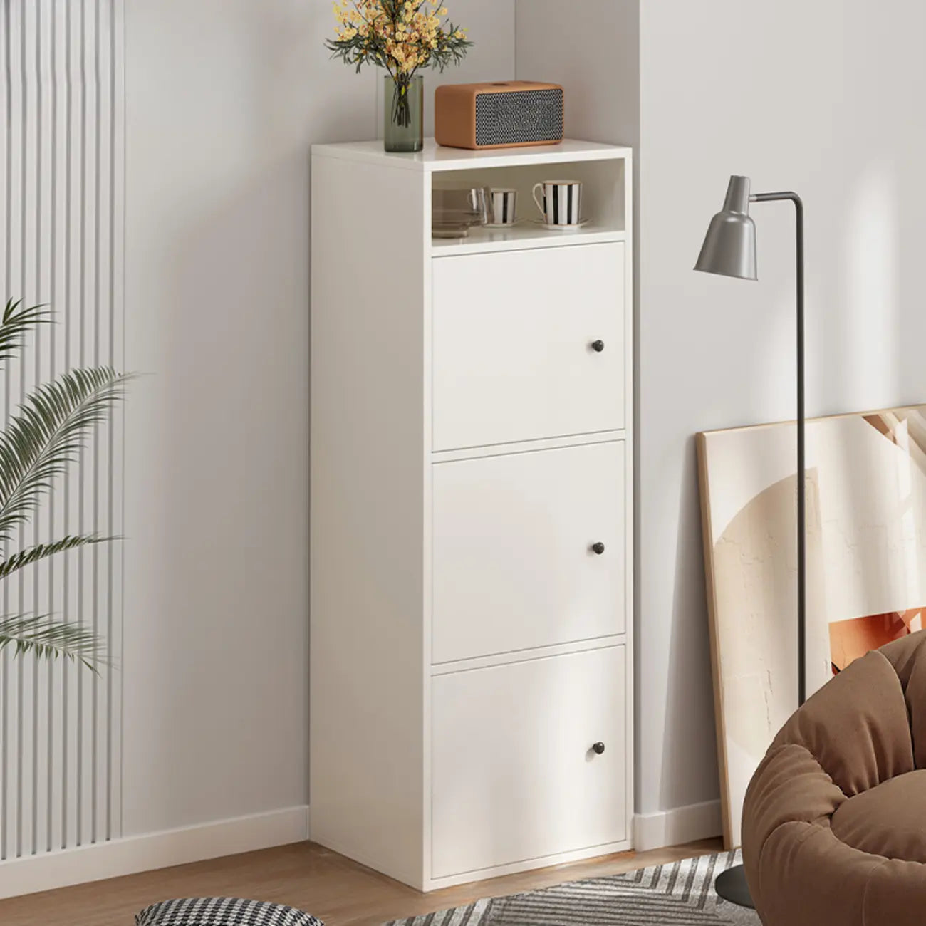 Armoire de rangement moderne en bois blanc avec étagères extérieures
