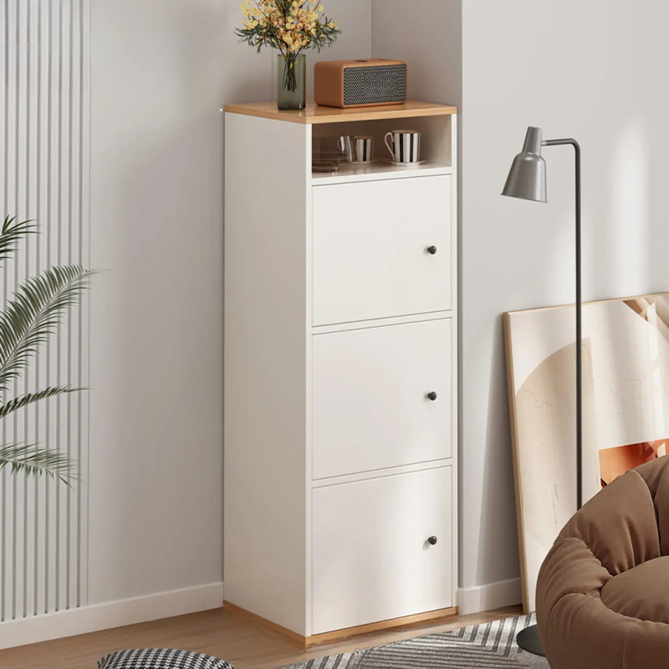 Armoire de rangement moderne en bois blanc avec étagères extérieures