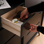 Commode rétro en bois noir avec tiroirs de rangement pour chambre à coucher
