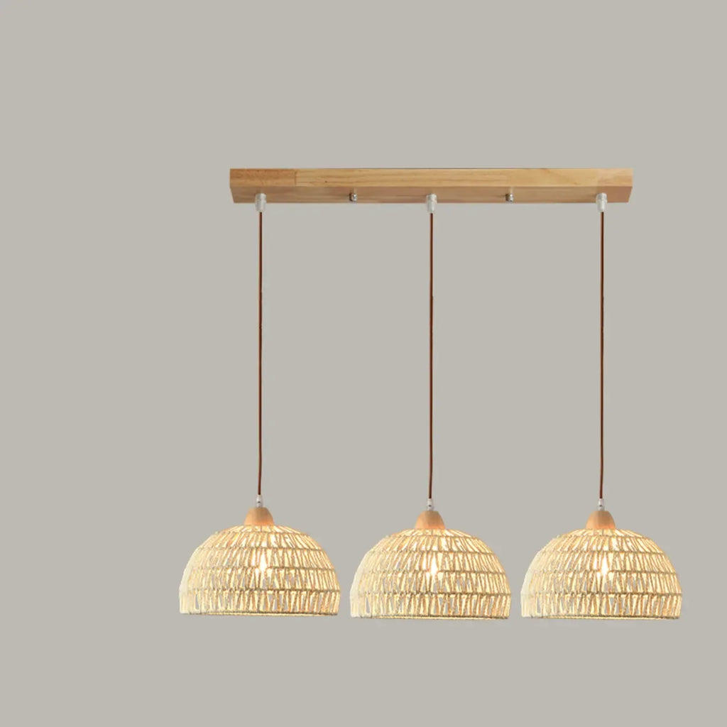 Suspension en rotin naturel en forme de dôme pour salon