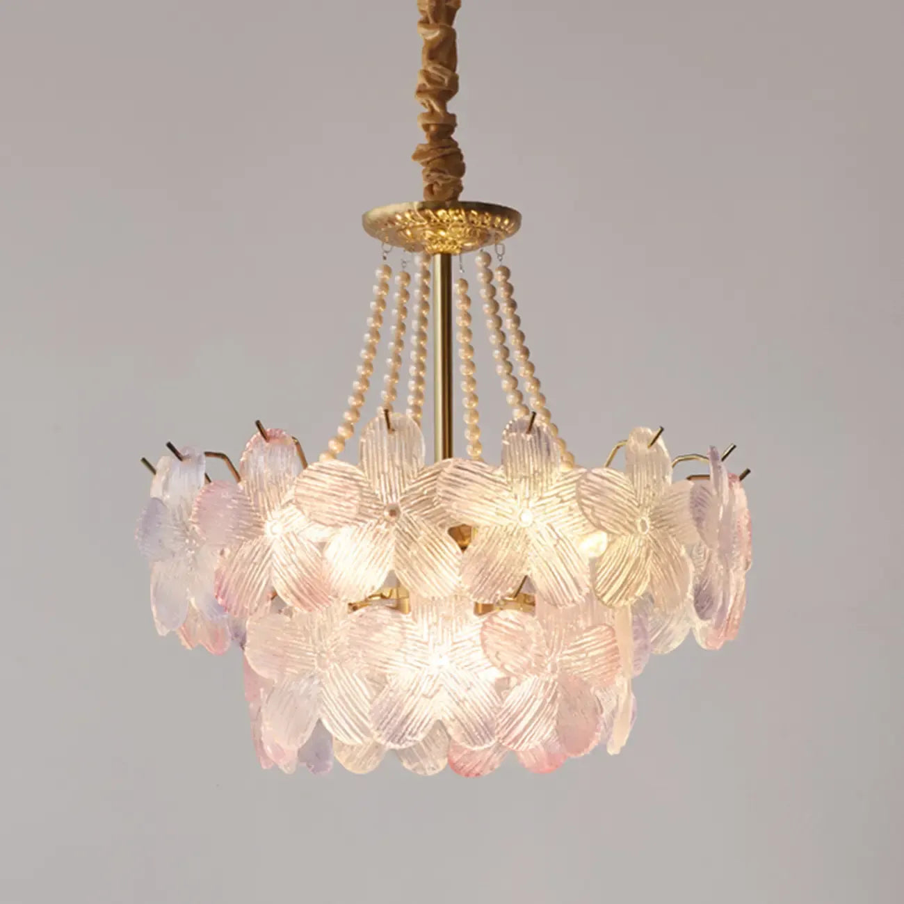 Lustre moderne à plusieurs niveaux en cristal rond à fleurs