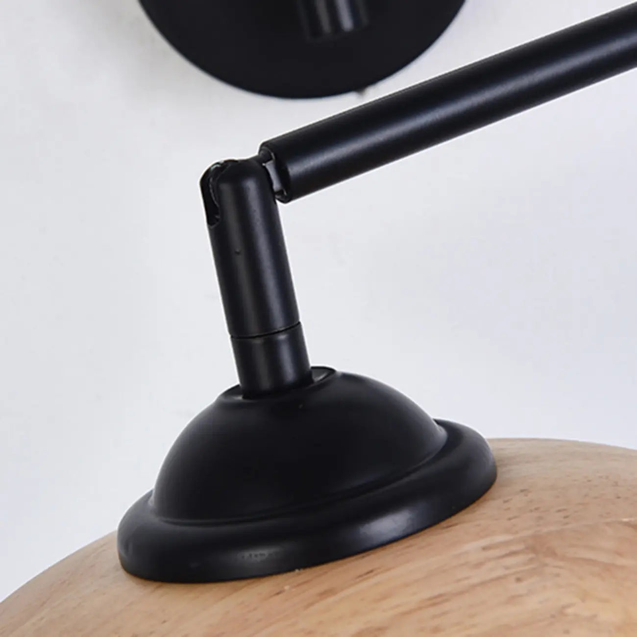 Applique murale moderne d'intérieur noire avec bras réglable