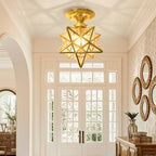 Plafonnier semi-encastré de style colonial avec abat-jour en verre doré en forme d'étoile