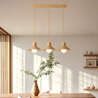 Suspension rustique moderne en bois à 3 lampes coniques pour îlot central.