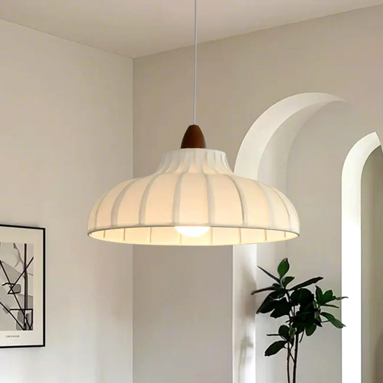 Suspension élégante en tissu blanc dôme pour salon