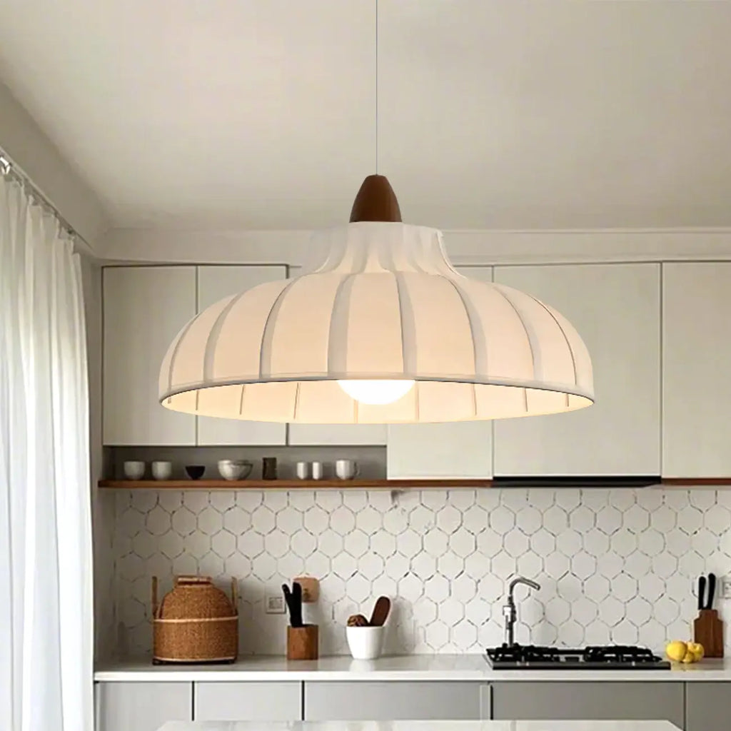 Suspension élégante en tissu blanc dôme pour salon