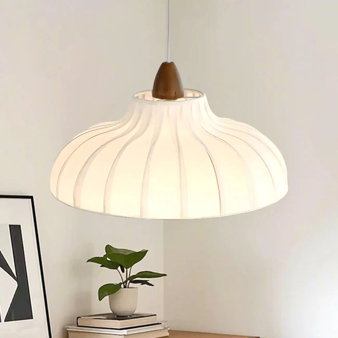 Suspension élégante en tissu blanc dôme pour salon