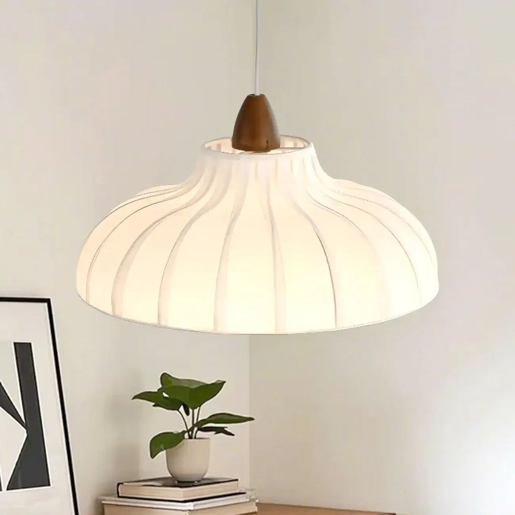 Suspension élégante en tissu blanc dôme pour salon