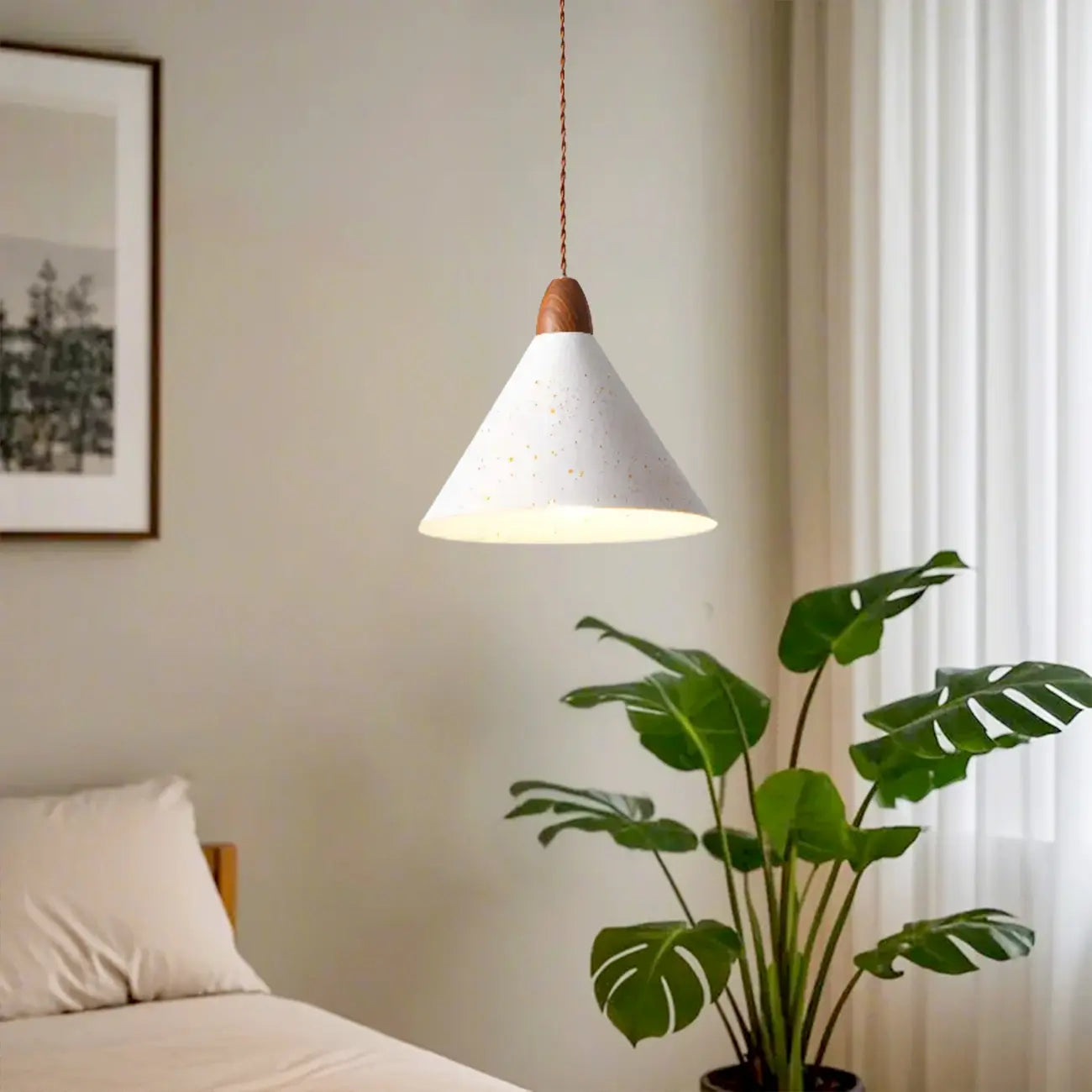Suspension moderne en fer blanc conique pour salon