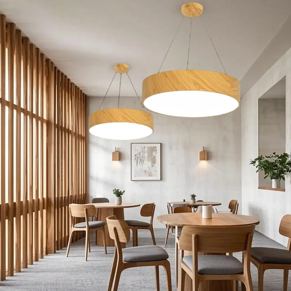 Lustre moderne circulaire en bois avec LED et hauteur réglable