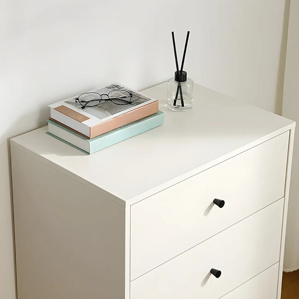 Commodes et coffres en bois blanc résistant avec rangement compact