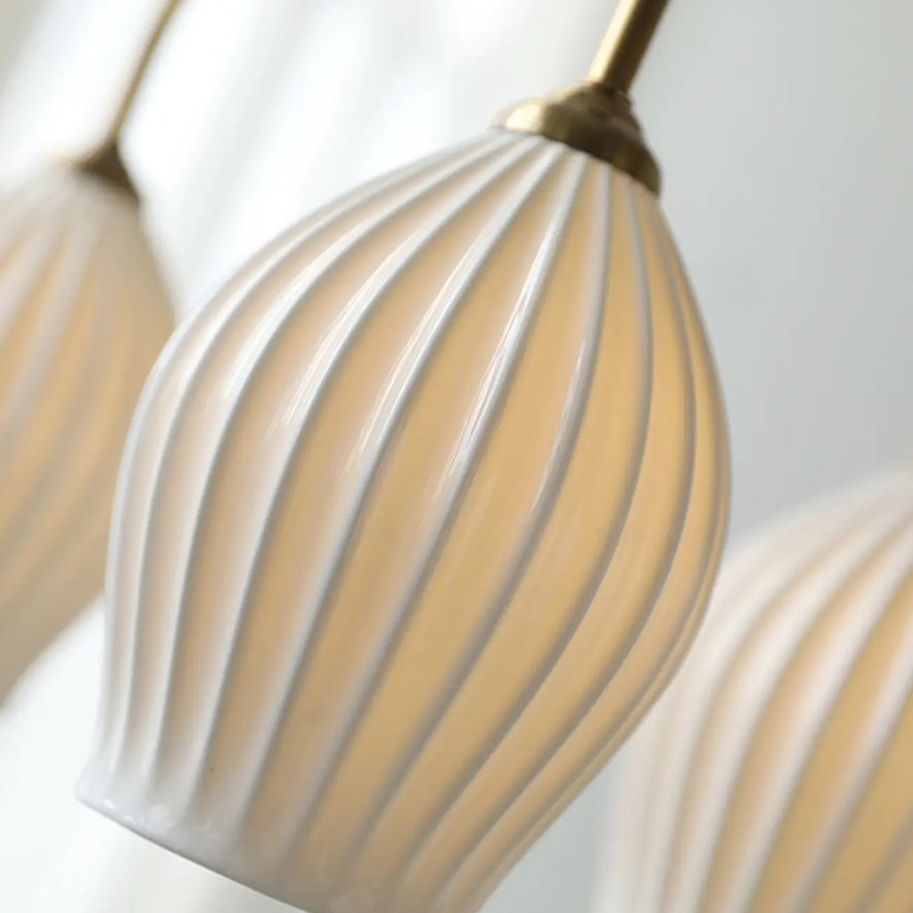 Suspension géométrique en métal pour îlot de cuisine