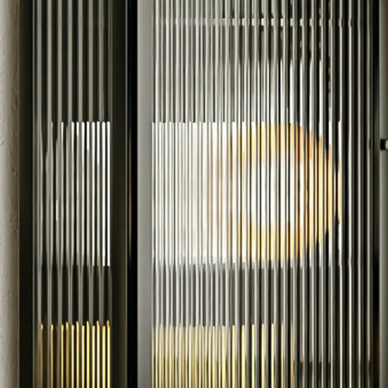 Meuble d'angle de rangement moderne en fer blanc et verre cannelé