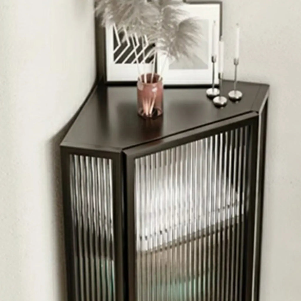 Meuble d'angle de rangement moderne en fer blanc et verre cannelé