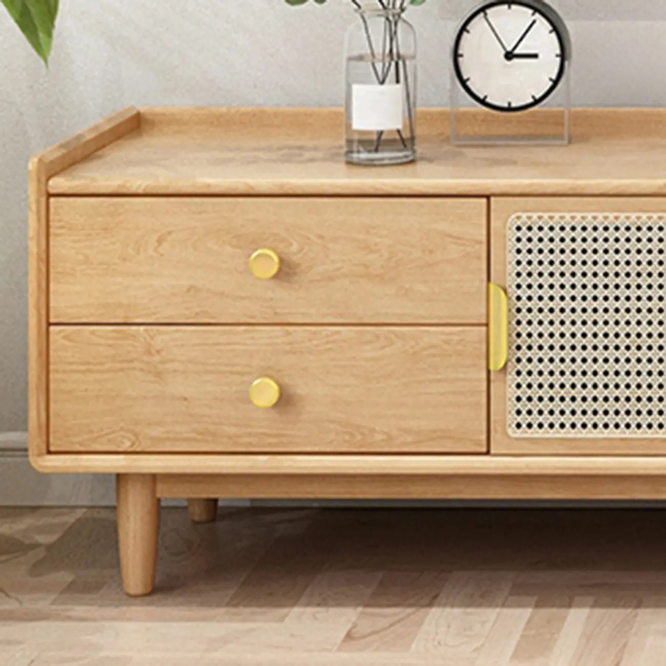 Meuble TV scandinave en bois naturel avec porte coulissante et rangement