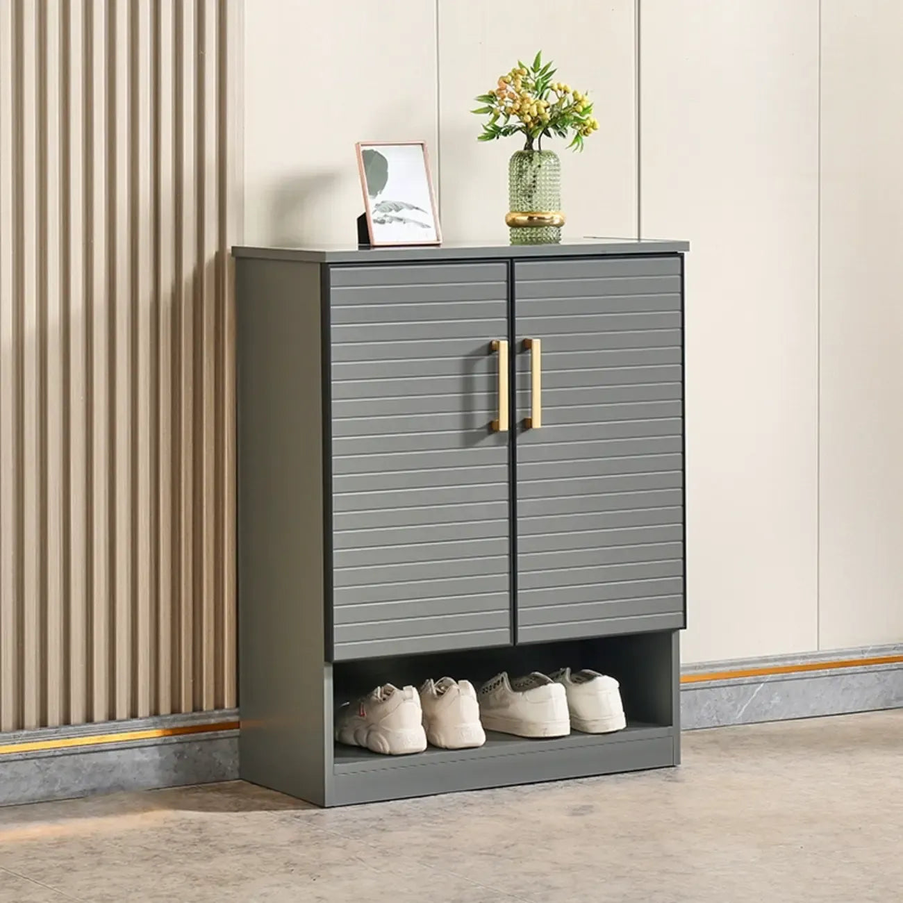 Meuble à chaussures gris métal avec étagère inférieure ouverte