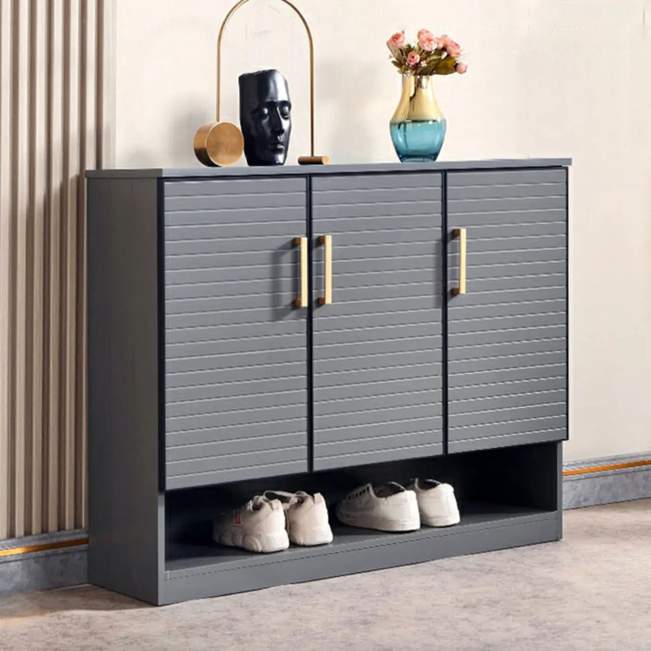 Meuble à chaussures gris métal avec étagère inférieure ouverte