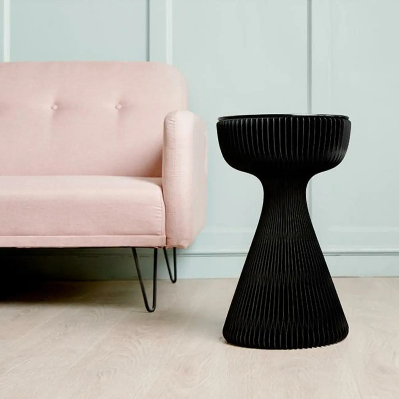 Table d'appoint ronde pliable moderne avec plateau en verre noir