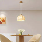 Suspension moderne à plusieurs lampes, design réglable en forme de dôme, avec finitions en bois, idéale pour la salle à manger.