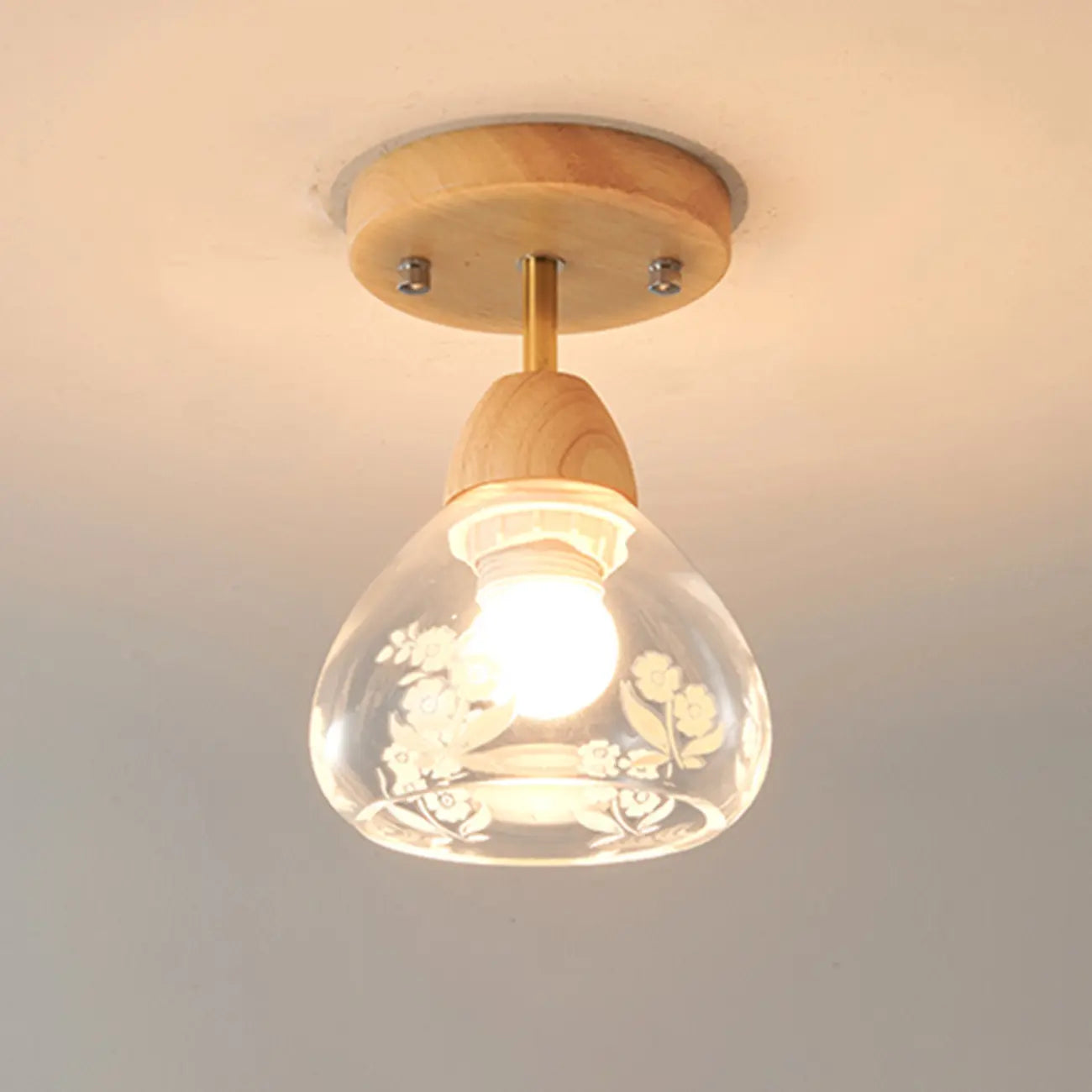 Plafonnier semi-encastré en verre de forme conique pour salon